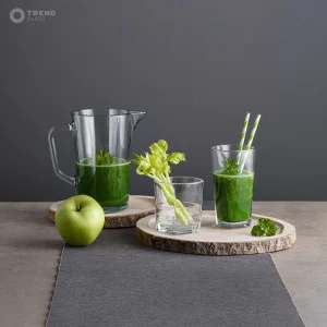 Dzbanek i szklanki z kolekcji ARNE