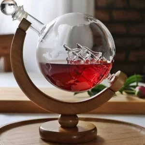 Karafka Globus z ozdobną łódką - na stojaku 600 ml