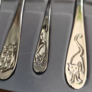 Komplet sztućców dla dzieci (4 el) Odiso - Zwierzaki