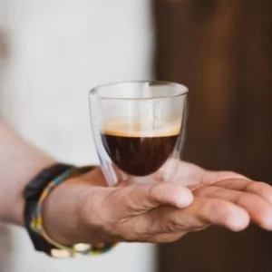 Komplet 2 filiżanek do espresso z podwójną ścianką 80 ml Vialli Design - Amo