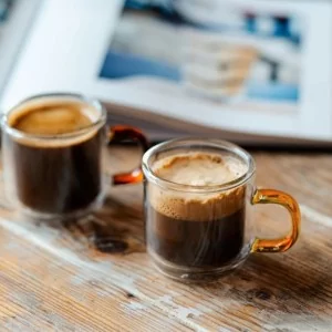 Komplet 2 szklanek z podwójną ścianką do espresso 80 ml Vialli Design - Amber