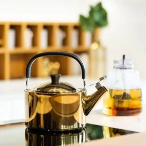 Czajnik stalowy złoty polerowany 1,5l Vialli Design - Diamante